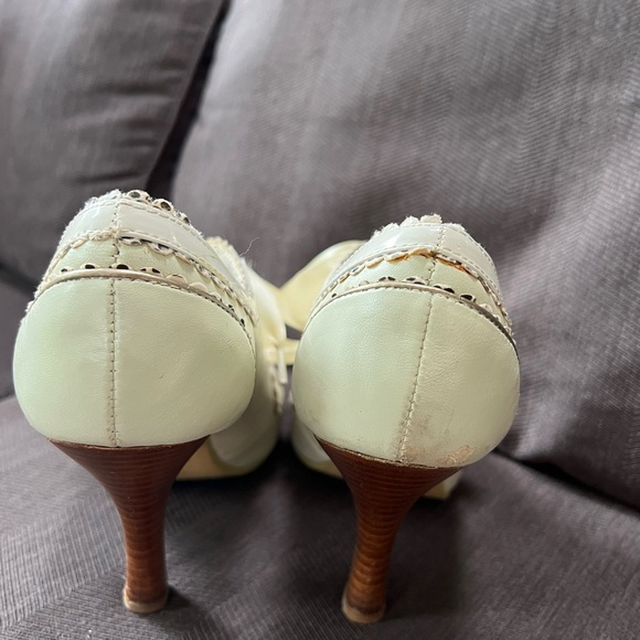 Cream White vintage style heels with ribbon lace up size 7.5 - Picture 4 of 6